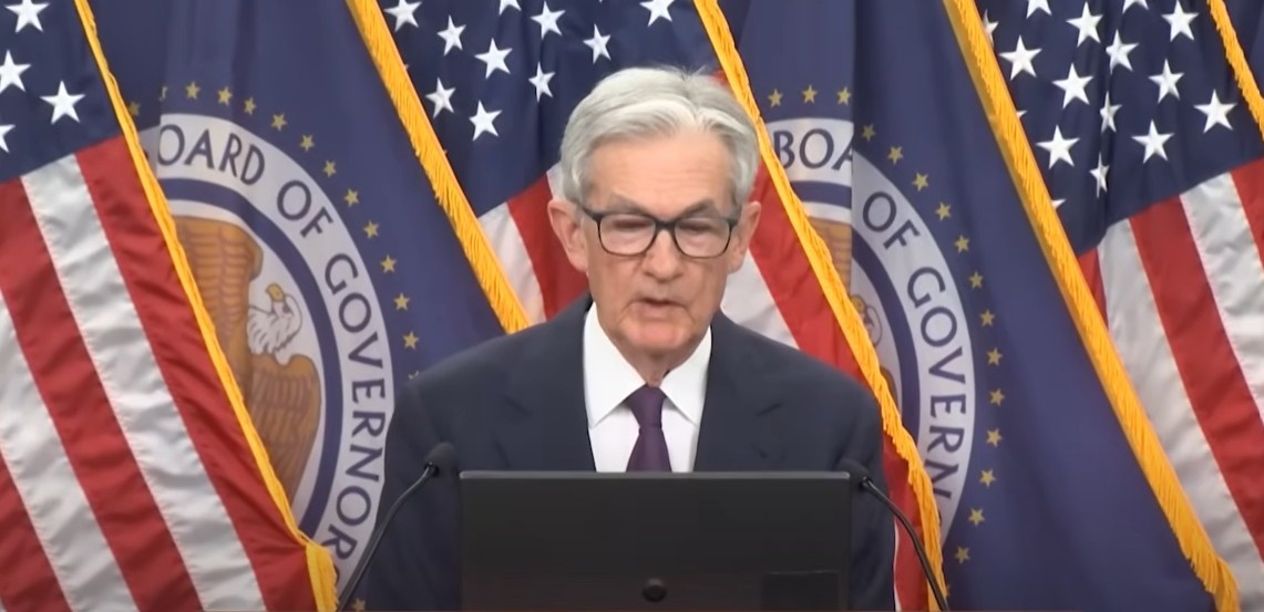 Fed Tetap pada Suku Bunga Saat Tarif Trump Memicu Inflasi