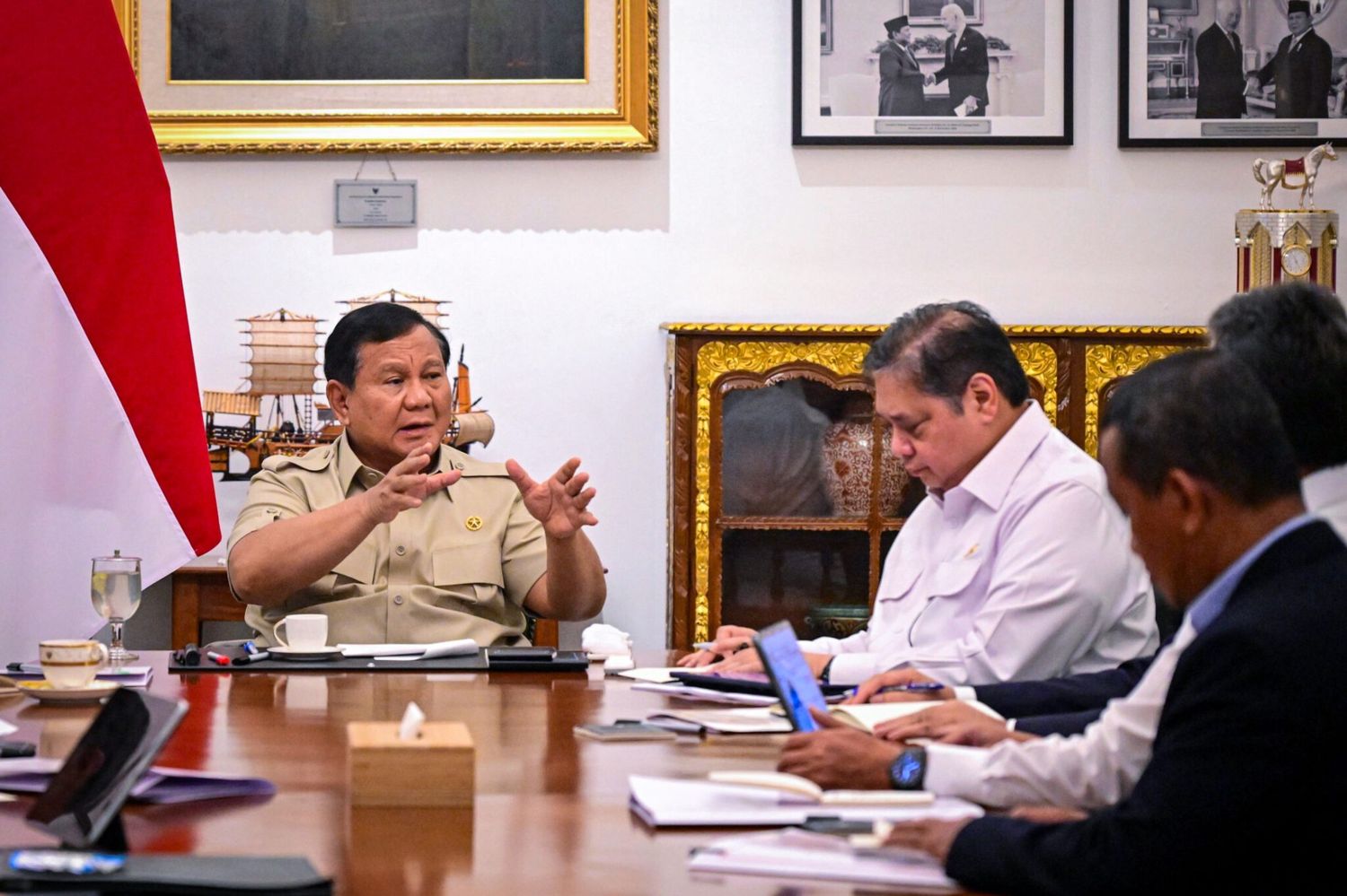 Prabowo dan Menteri Evaluasi Program di Kertanegara