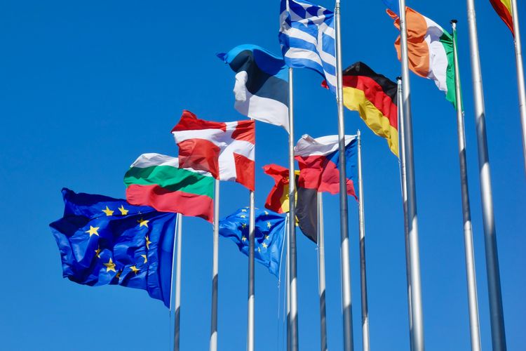 Fokus Diplomasi UE: Prioritas Keamanan dan Hubungan Dagang dengan AS